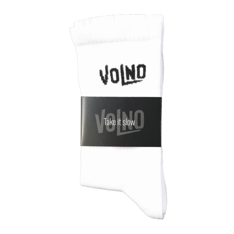 VOLNO WHITE FOX. Skarpety streetwear. Racing fever.
