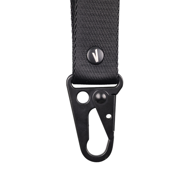 VOLNO MILO. Czarna smycz / lanyard. Akcesorium lifestyle do kluczy i pasów.